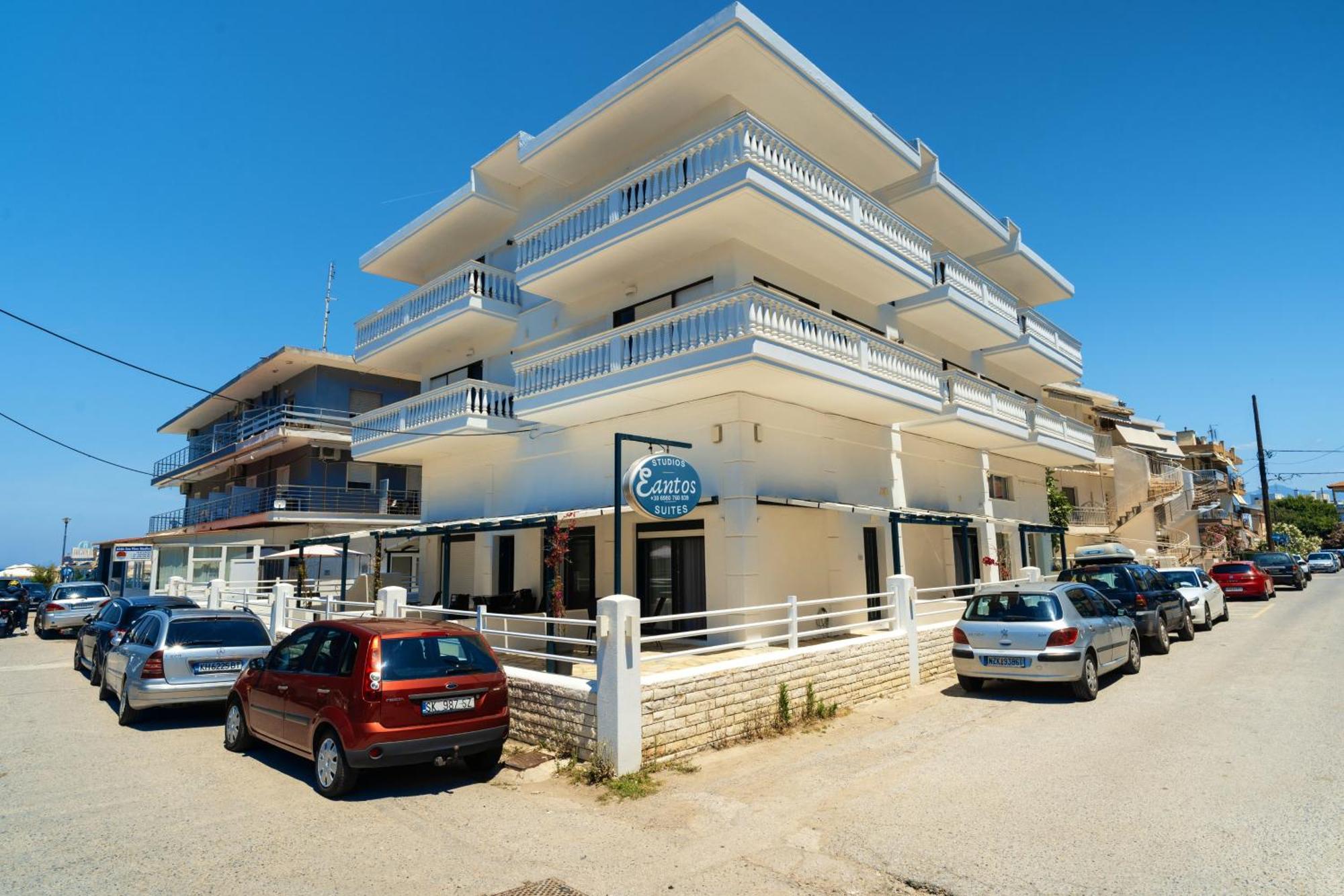 Eantos Studios And Suites Peraía Buitenkant foto
